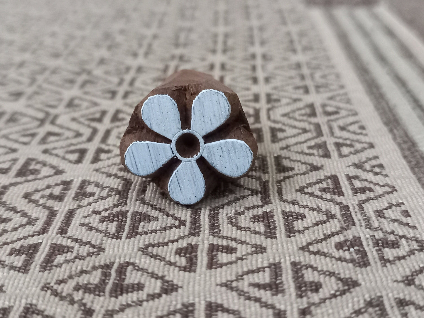 Mini 5 petals flower, pottery stamp ceramic mold scrapbooking tjap batik printing floral carved stamps.