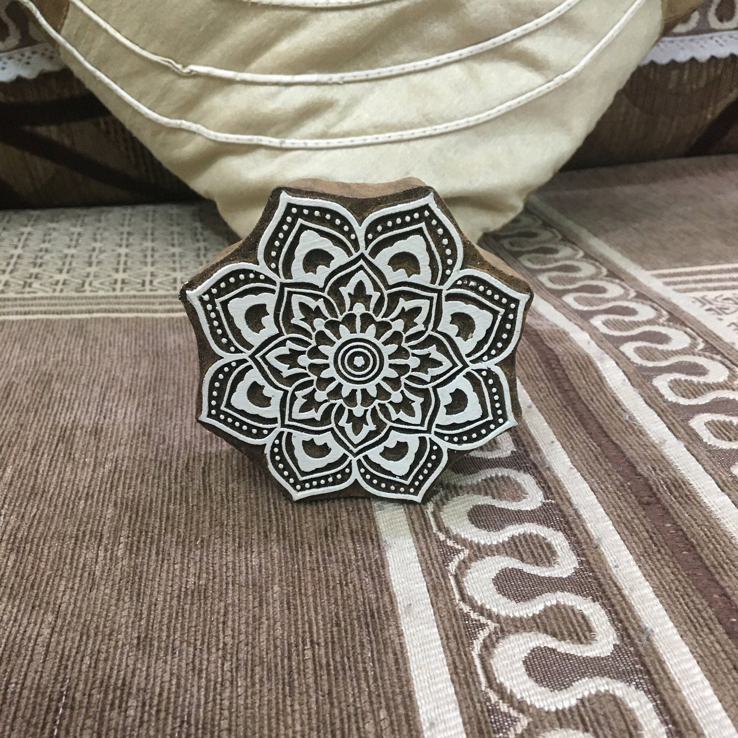Large Indian Sunflower, Round Hand Carved Indian Wooden Stamp ,Wood Block for Textile Fabric Stamping Henna Pottery DIY