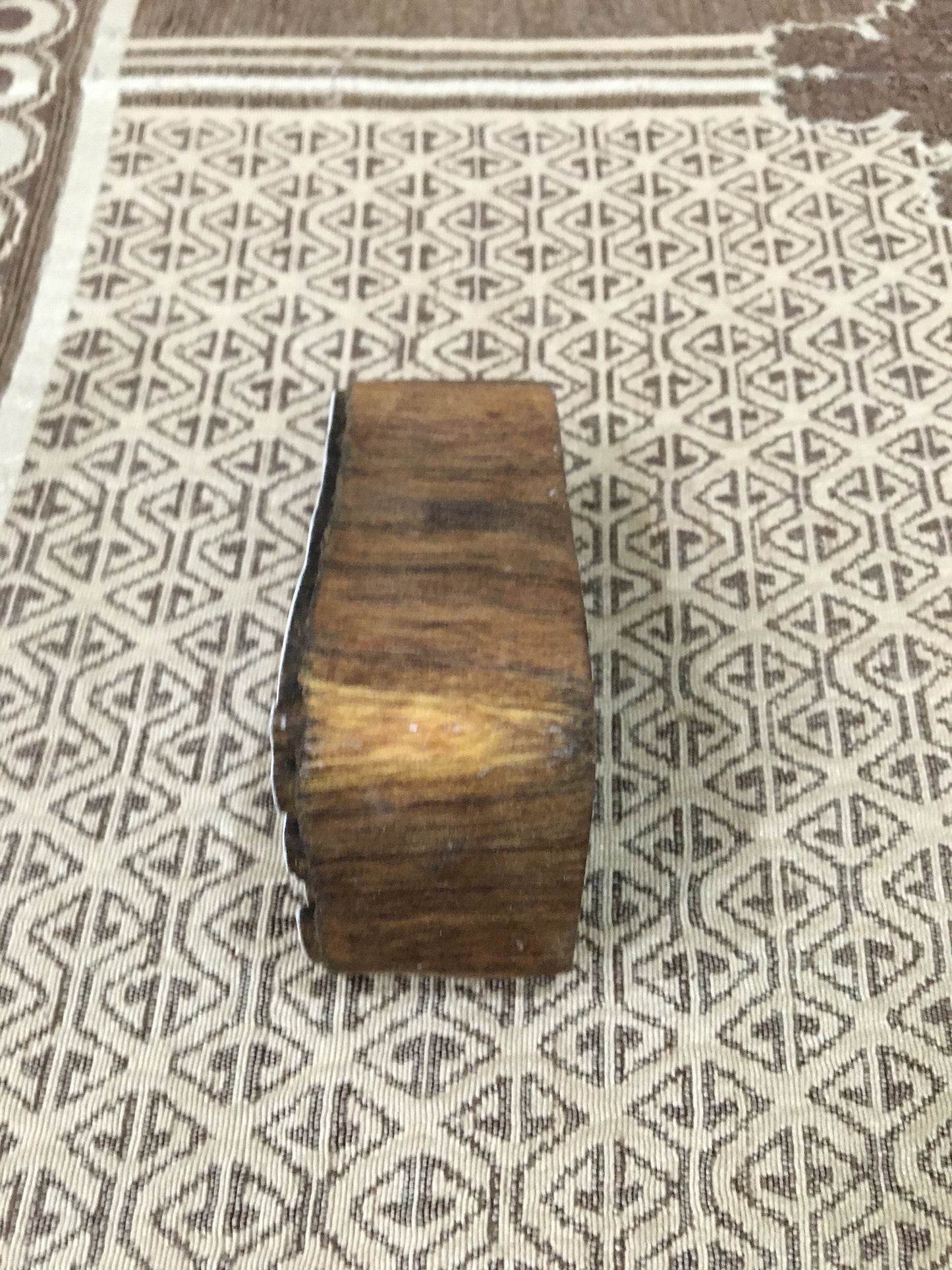 A sitting cat pottery stamp ceramic mould scrapbooking tjap batik printing floral carved stamps.