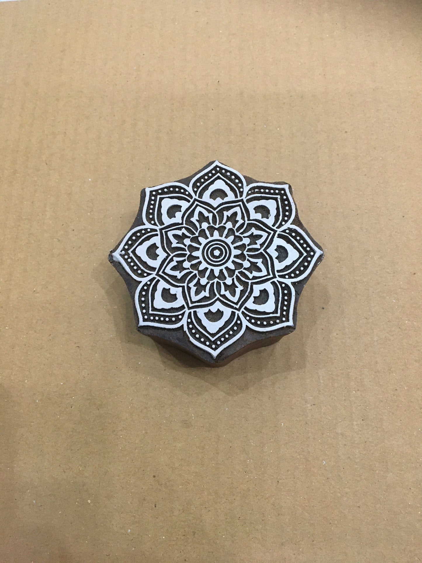 Large Indian Sunflower, Round Hand Carved Indian Wooden Stamp ,Wood Block for Textile Fabric Stamping Henna Pottery DIY