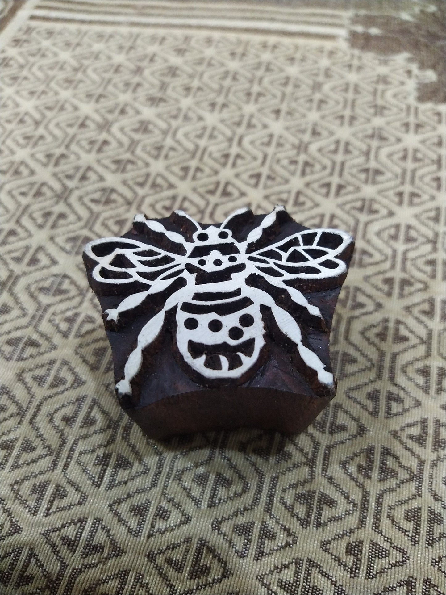 Hornet Bee pottery stamp ceramic mold scrap booking tjap batik printing floral carved stamps.
