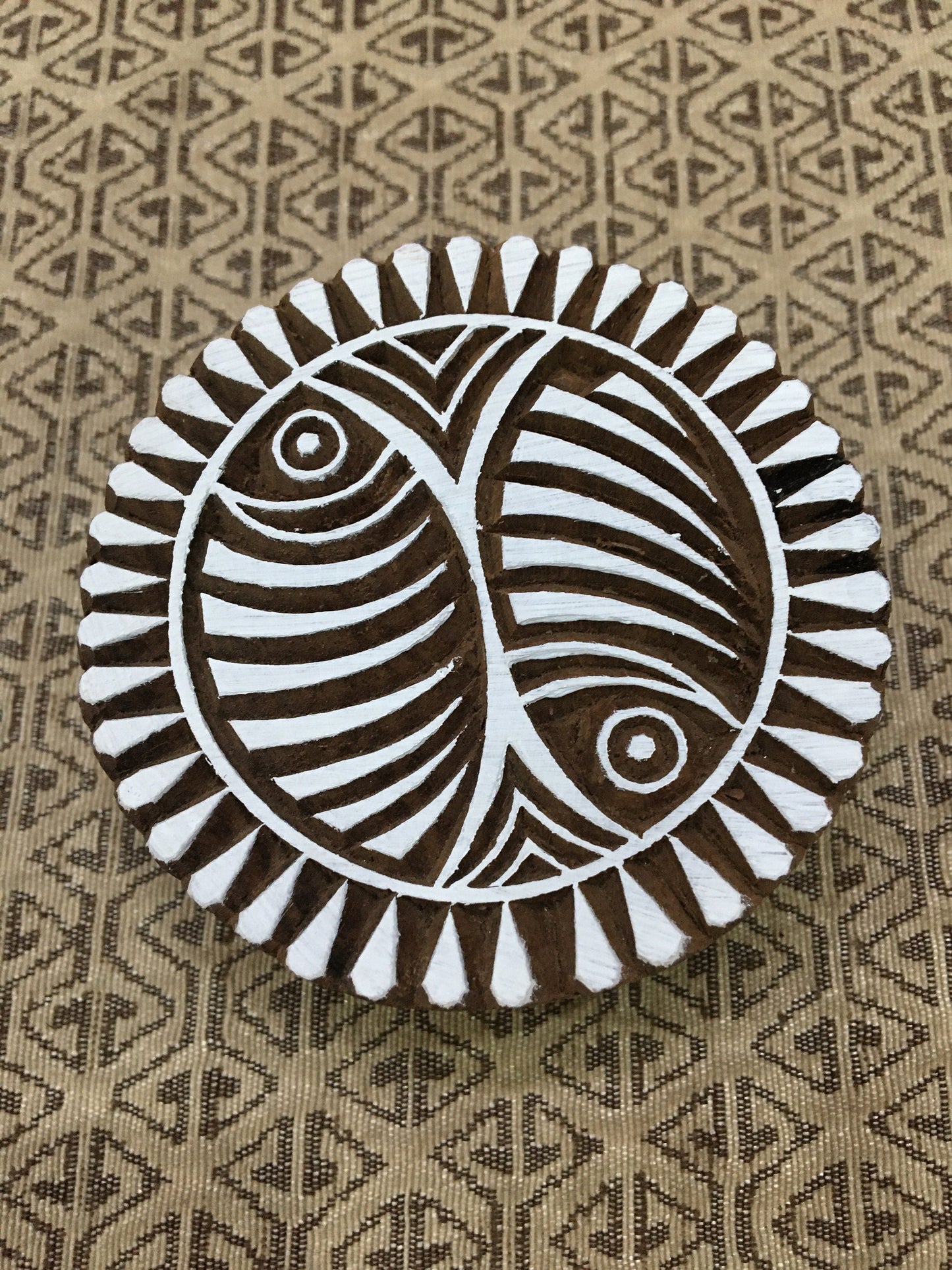 Mandala, Round Hand Carved Indian Wooden Stamp , Wood Block for Textile Fabric Stamping Henna Pottery DIY
