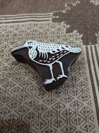 Sitting Humming Bird ,pottery stamp ceramic mold scrapbooking tjap batik printing floral carved stamps.