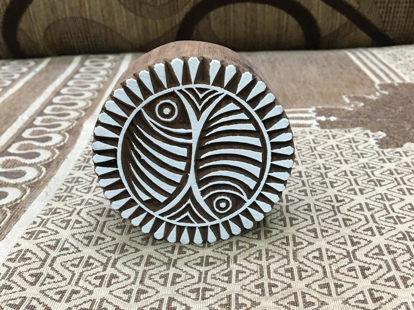 Mandala, Round Hand Carved Indian Wooden Stamp , Wood Block for Textile Fabric Stamping Henna Pottery DIY