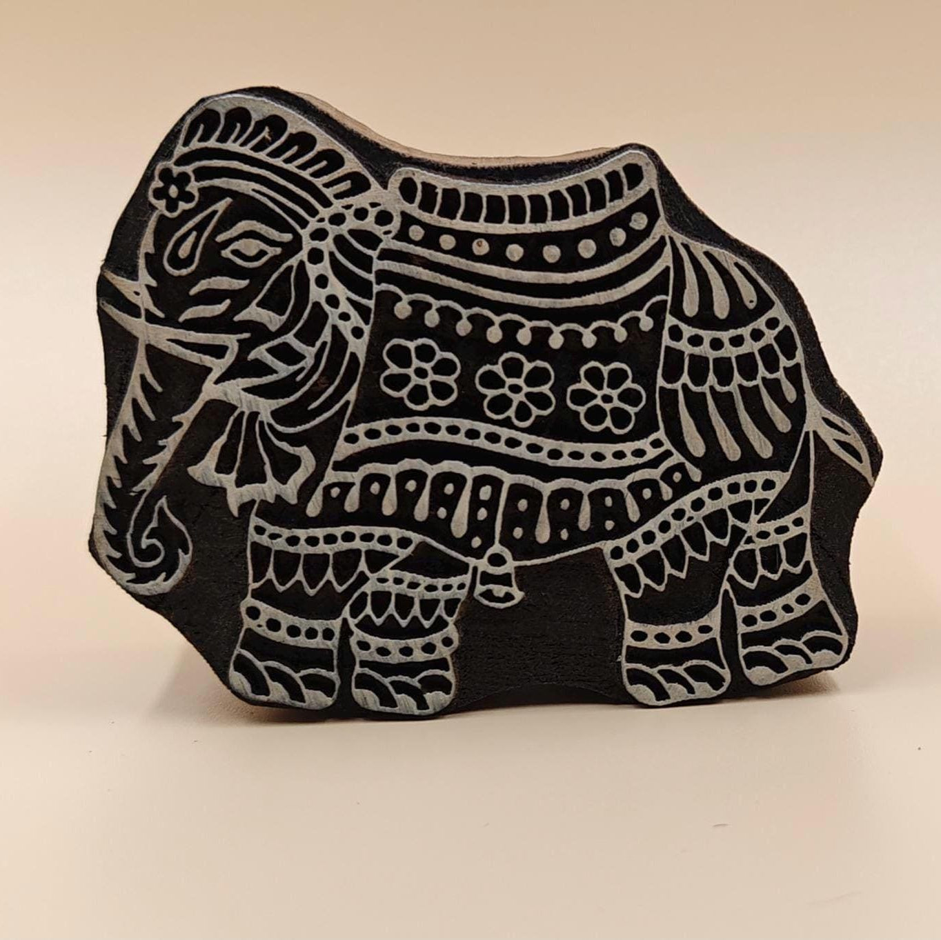 Detailed Elephant pottery stamp ceramic mold scrapbooking tjap batik printing floral carved stamps.
