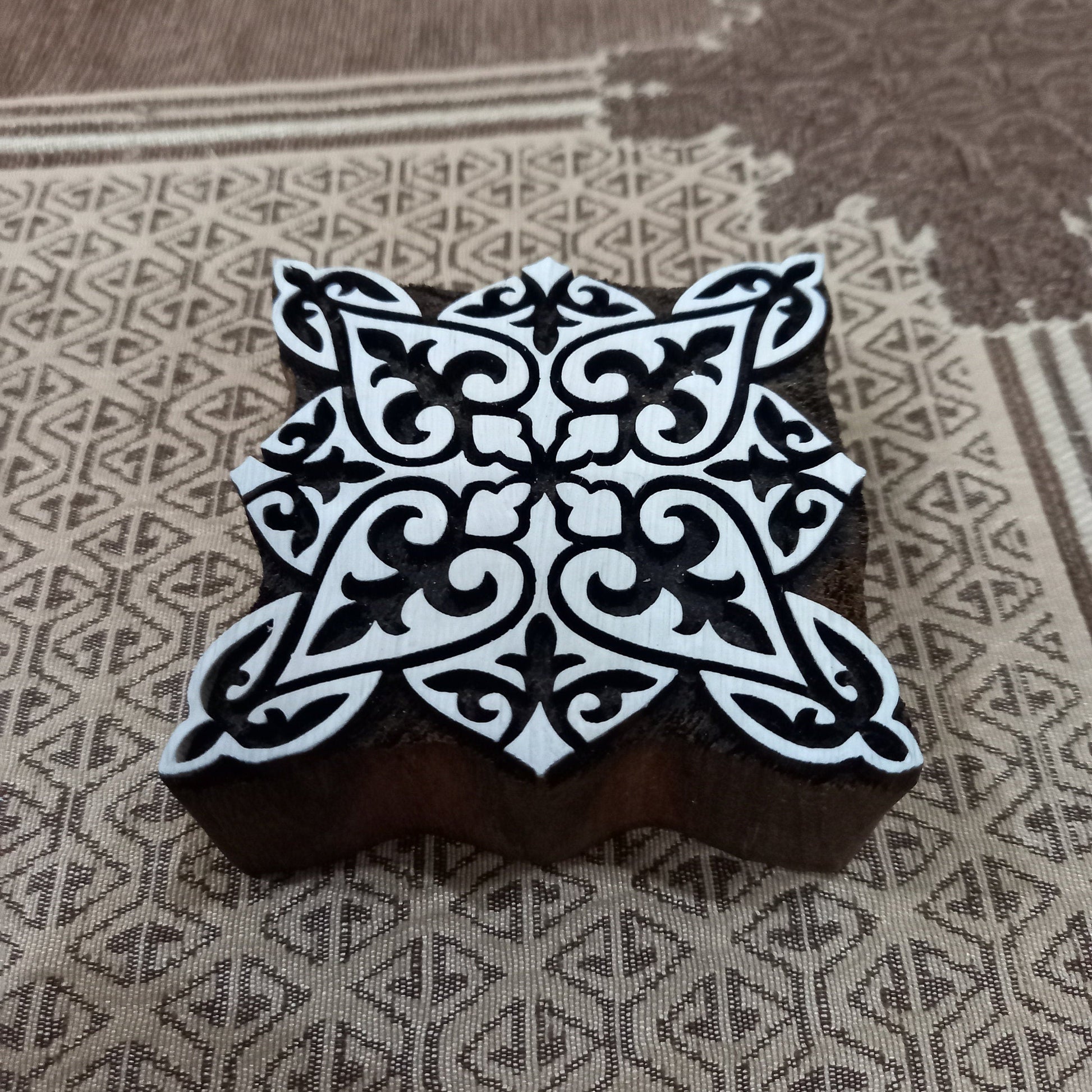 Tile Design 1,pottery stamp ceramic mold scrapbooking tjap batik printing floral carved stamps.