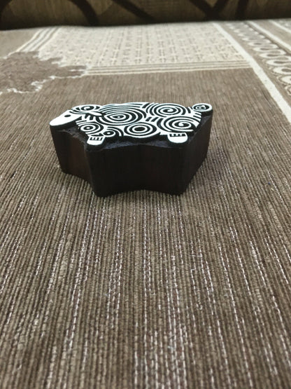 indian wooden printing block - curly sheep, Wood Blocks, Tjaps, Carved wood stamps, Indian wood stamps, Pottery Stamps, Soap Stamps