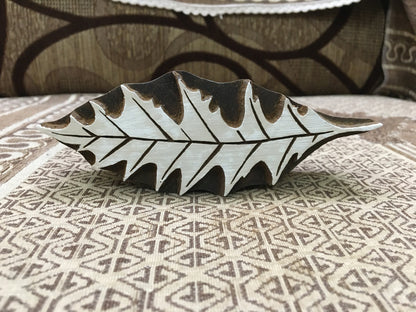 Red Oak Leaf 10 cm on the longest side, hand carved Indian wood printing block; textile stamp; pottery stamp,