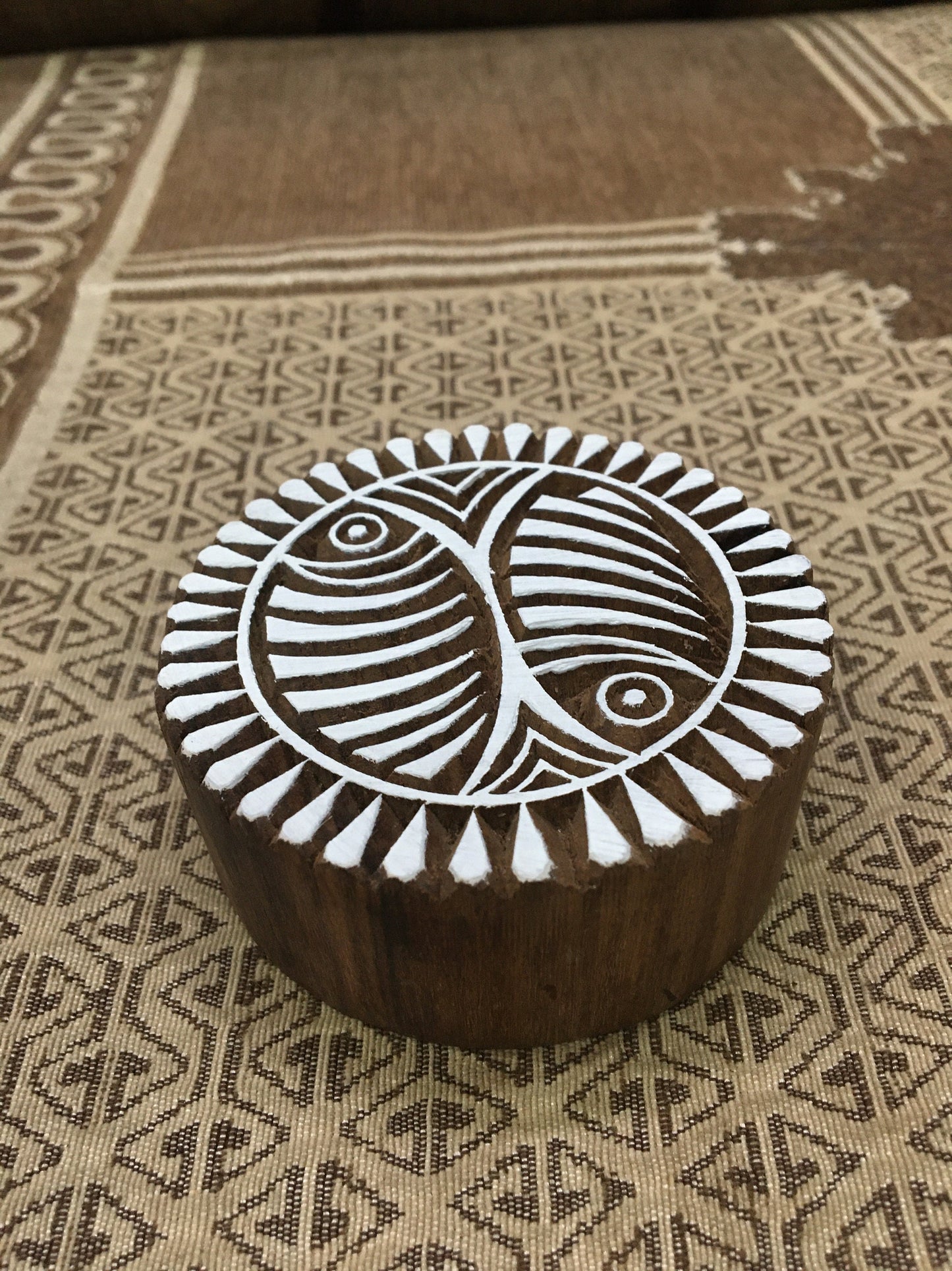 Mandala, Round Hand Carved Indian Wooden Stamp , Wood Block for Textile Fabric Stamping Henna Pottery DIY